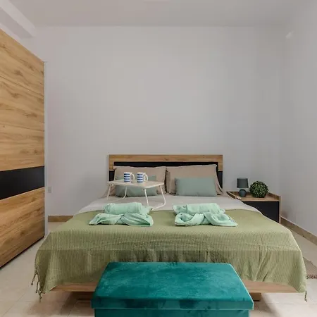 Balluta Mansions * Sliema